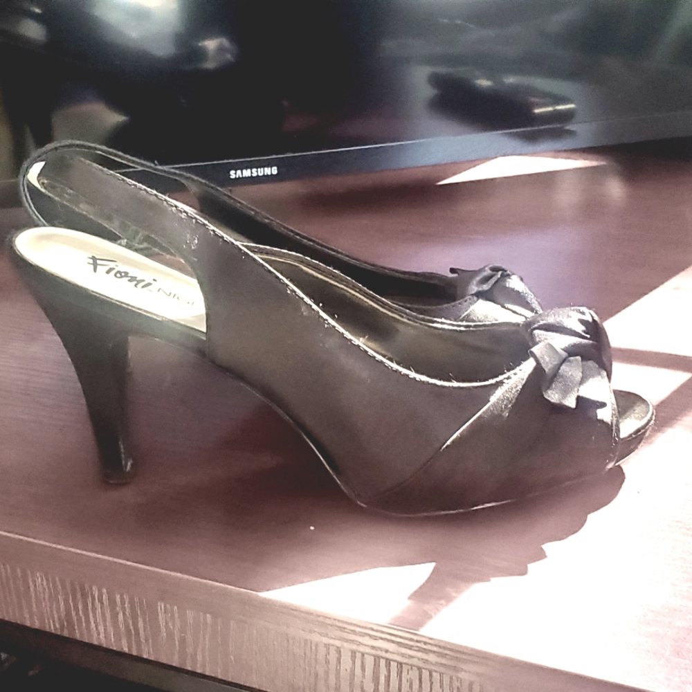 Black dress heels